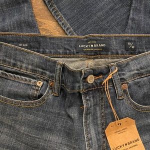 NWT - Men’s Lucky Brand 121 slim jeans